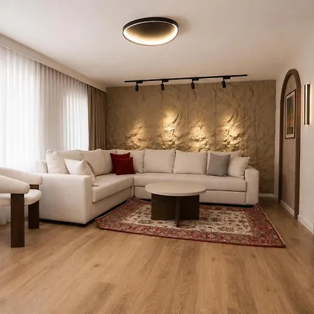 Fora - Luxary Apartments, Old Town Apartment