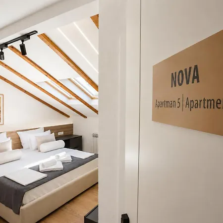 Fora - Luxary Apartments, Old Town Apartment *