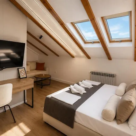 Fora - Luxary Apartments, Old Town