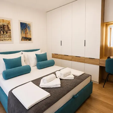 Fora - Luxary Apartments, Old Town Apartment *