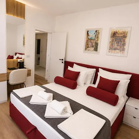 Fora - Luxary Apartments, Old Town *