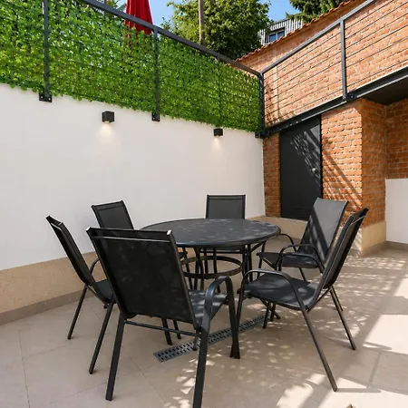 Fora - Luxary Apartments, Old Town Apartment *